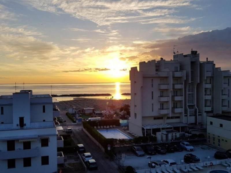 Hotel Life Ρίμινι Εξωτερικό φωτογραφία